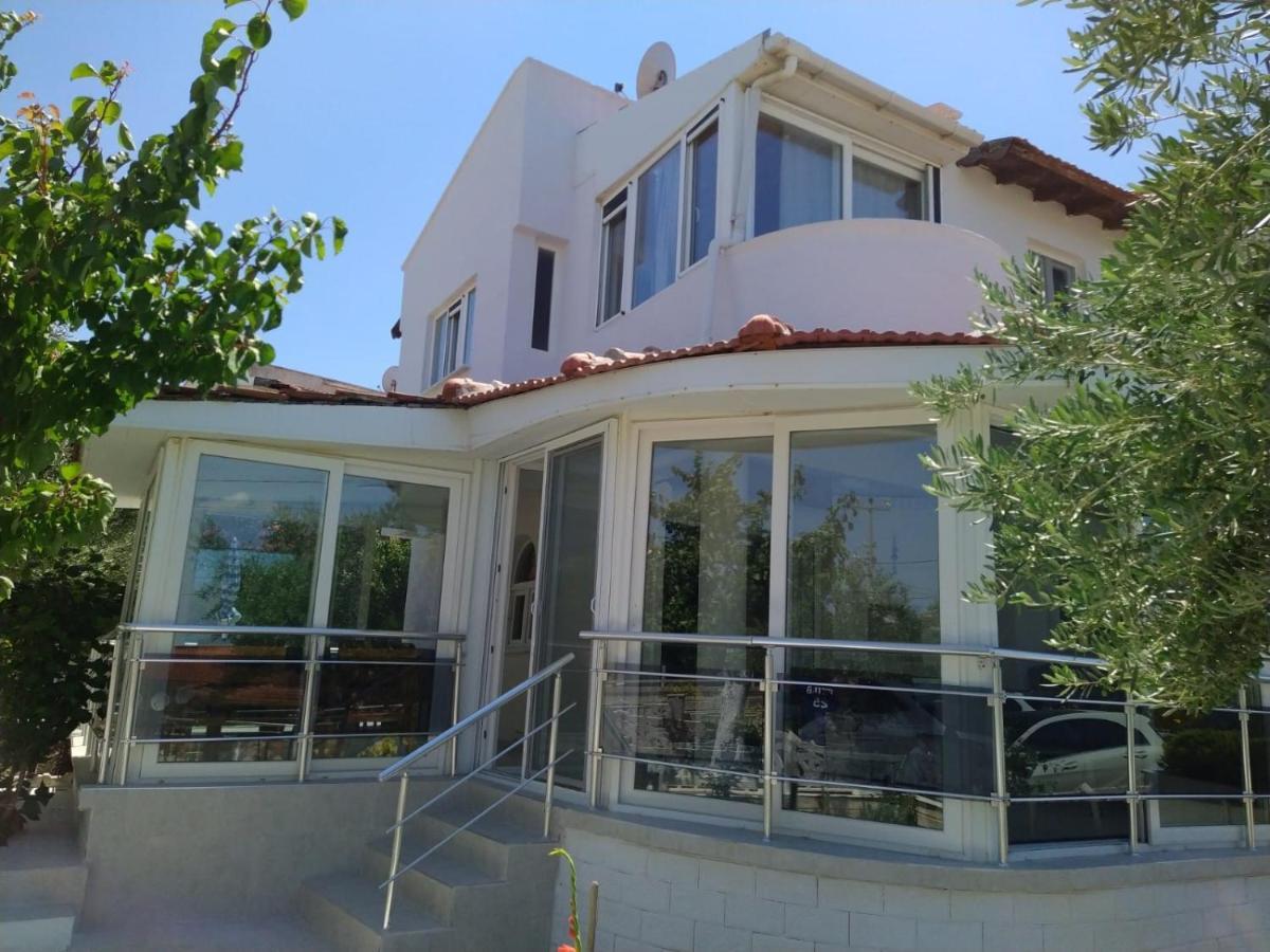 Cesme Burcu Sitesi Yaman Villa Exteriör bild