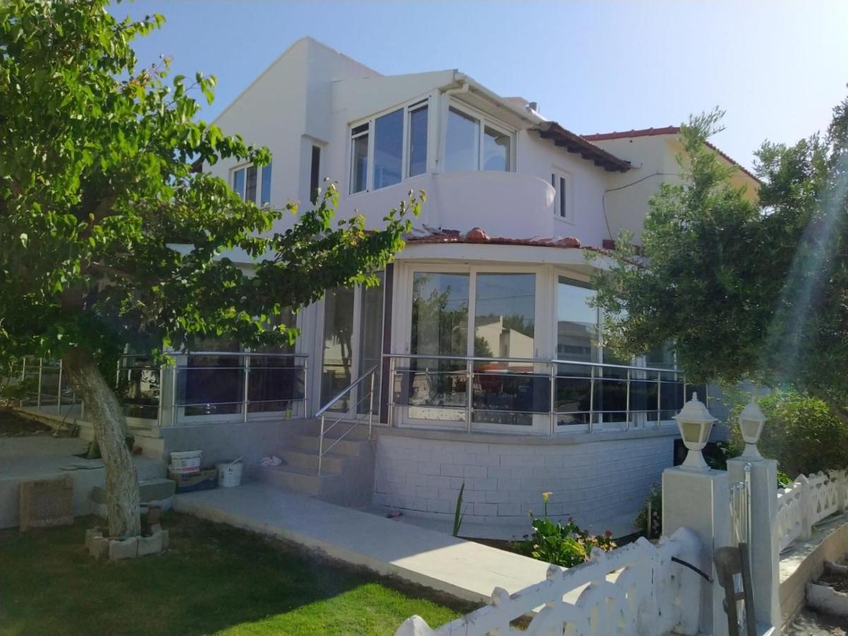 Cesme Burcu Sitesi Yaman Villa Exteriör bild