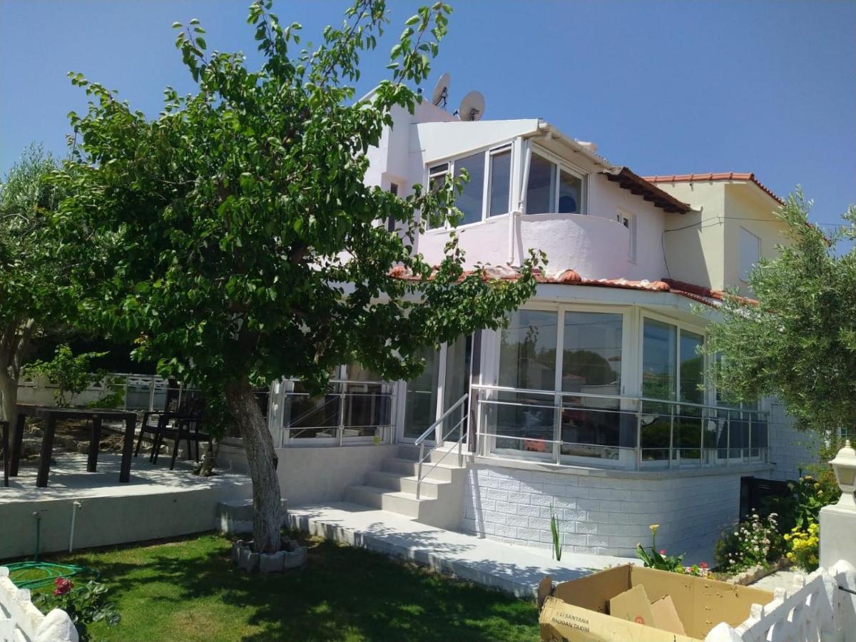 Cesme Burcu Sitesi Yaman Villa Exteriör bild
