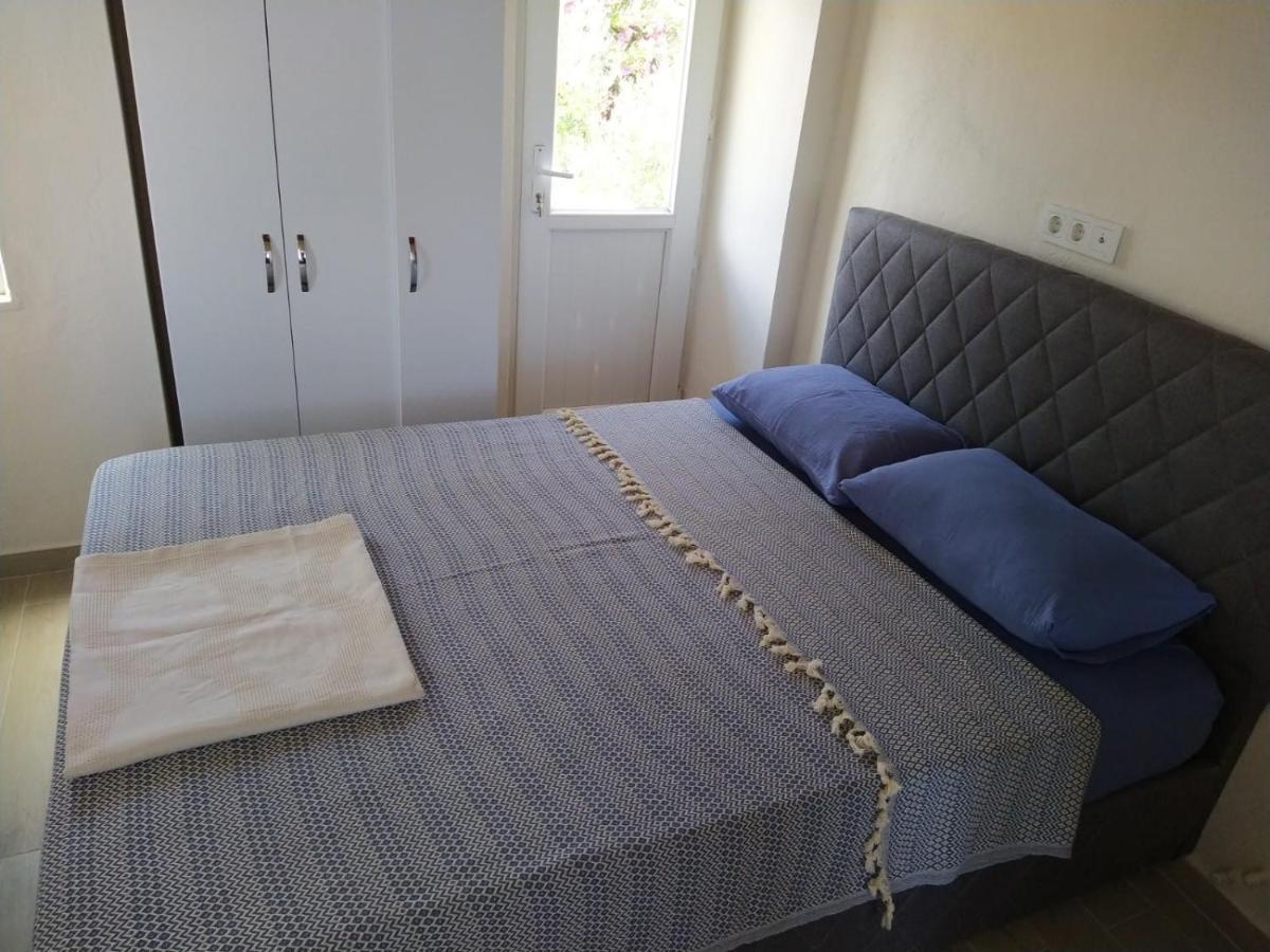 Cesme Burcu Sitesi Yaman Villa Exteriör bild
