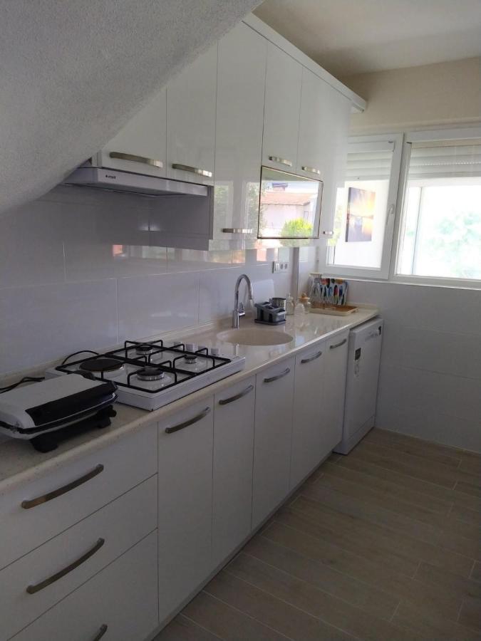 Cesme Burcu Sitesi Yaman Villa Exteriör bild