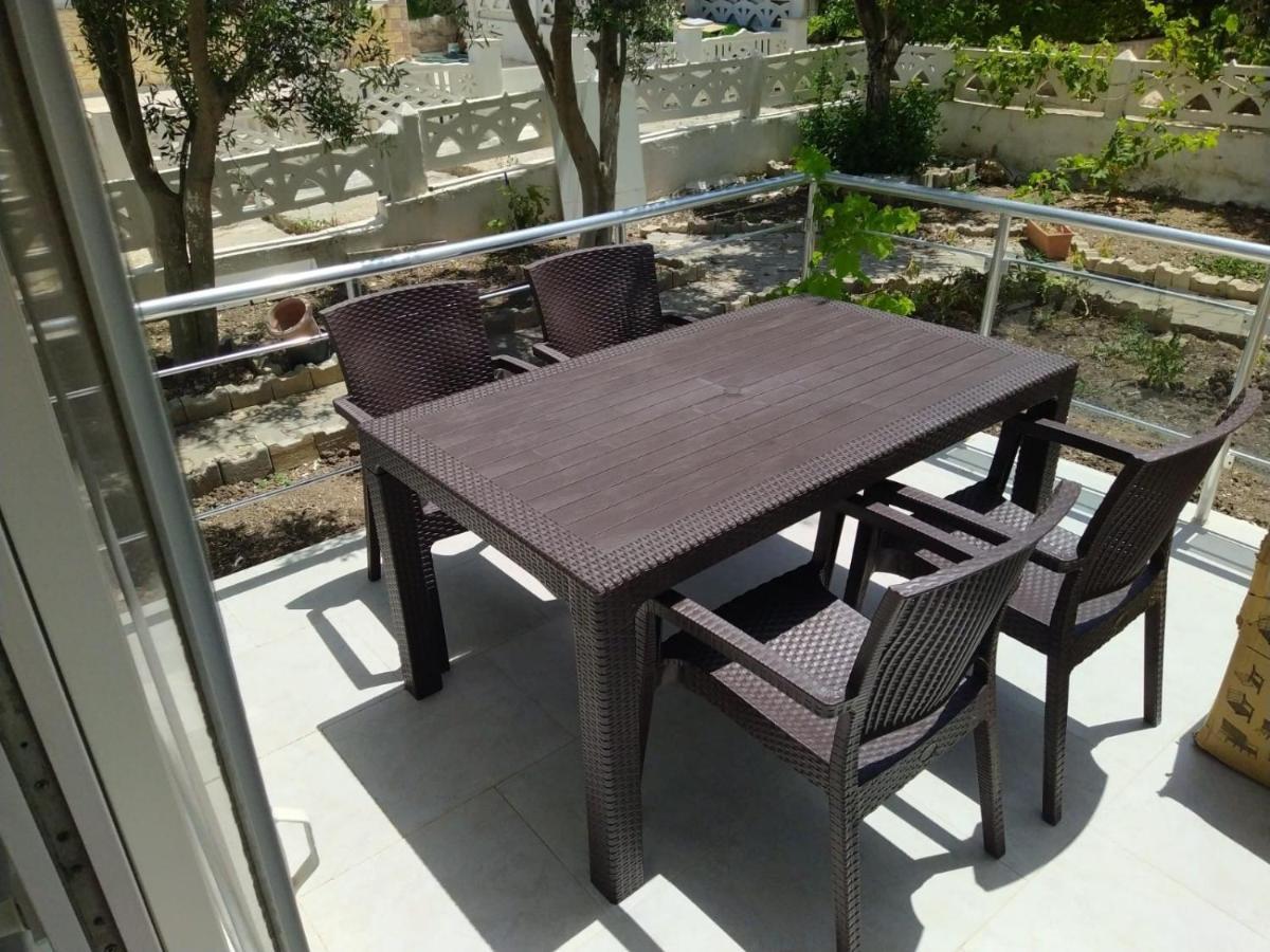 Cesme Burcu Sitesi Yaman Villa Exteriör bild