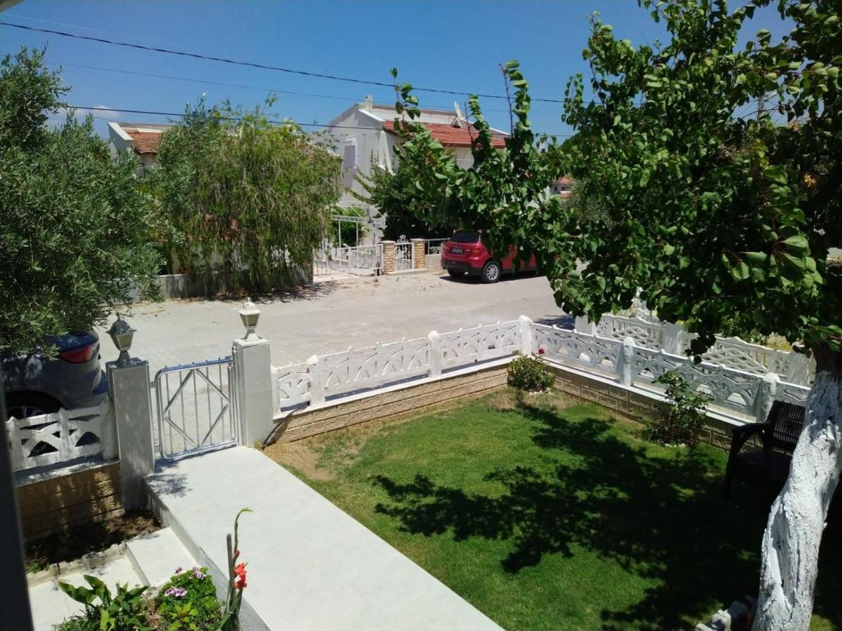 Cesme Burcu Sitesi Yaman Villa Exteriör bild