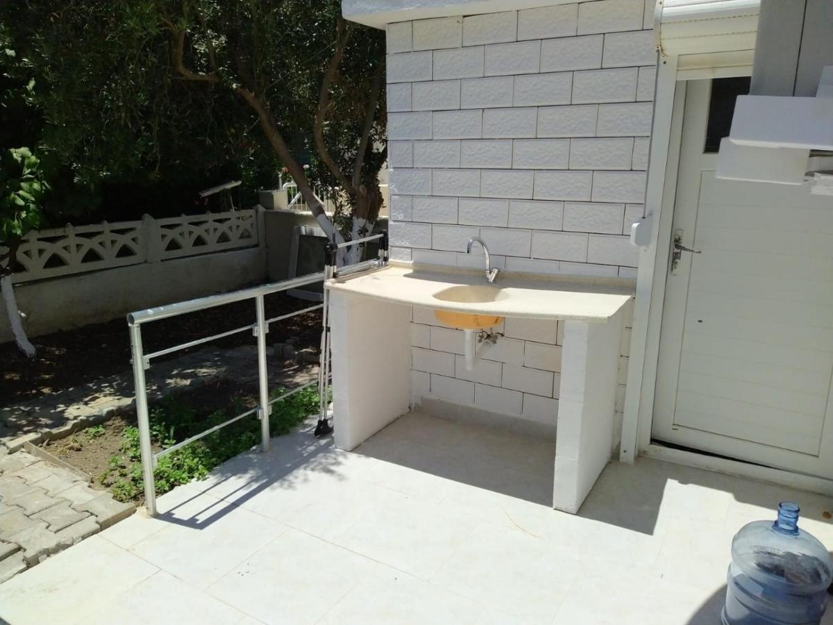 Cesme Burcu Sitesi Yaman Villa Exteriör bild