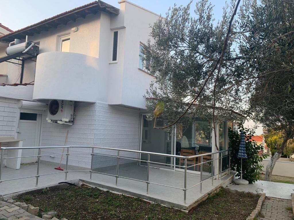 Cesme Burcu Sitesi Yaman Villa Exteriör bild